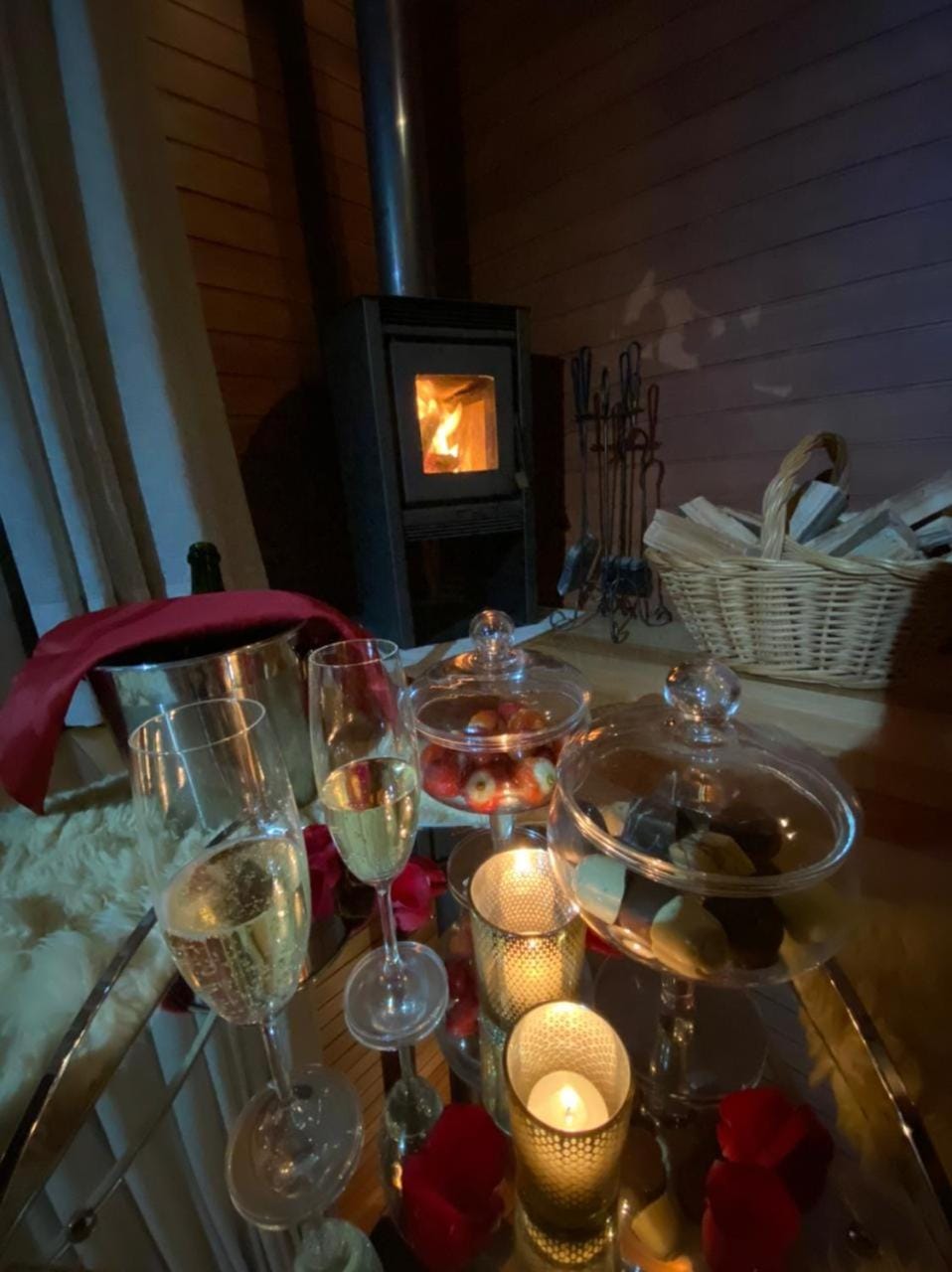 Food and drinks, Dining area