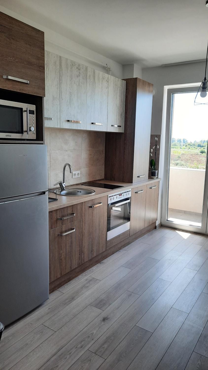 New Grey Residence Apartament Apartment in Romania