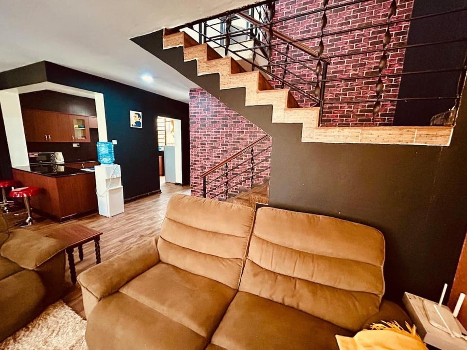 Little Green Room Homestay near JKIA Airport & SGR Railway Station Vacation rental in Nairobi