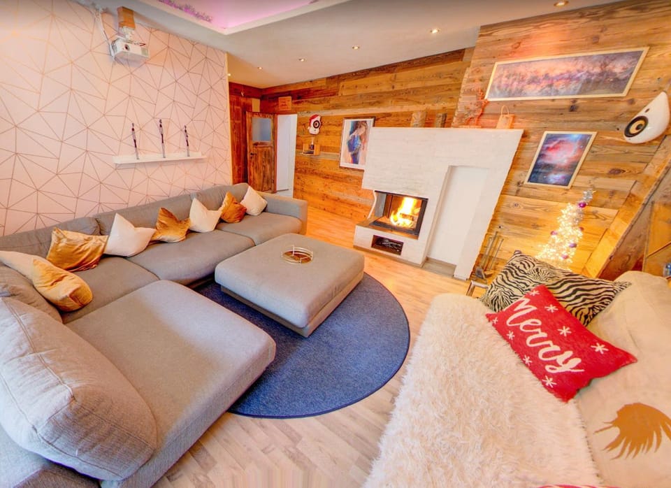 Living room, flat iron