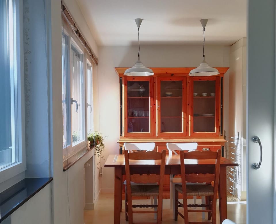 Living room, Dining area, Garden view
