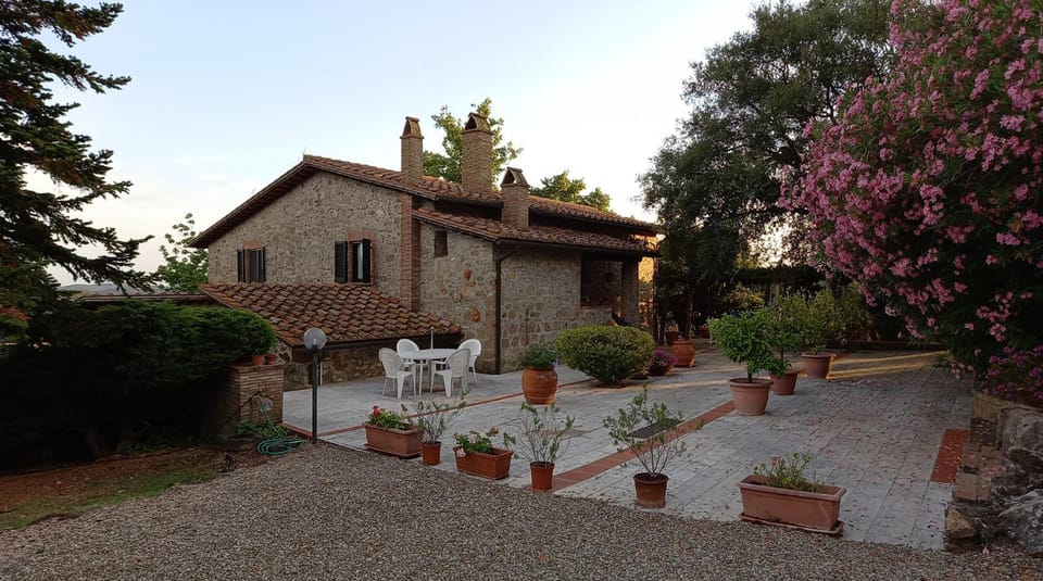 Facade/entrance, Garden
