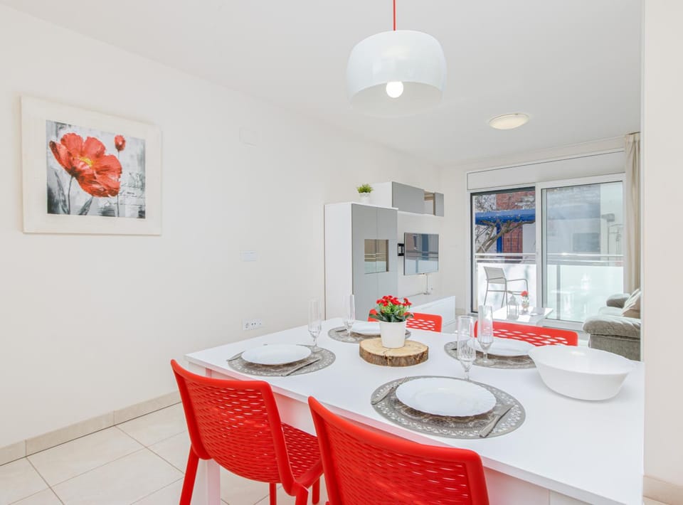 Living room, Dining area