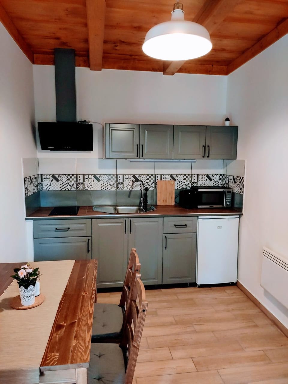 Kitchen or kitchenette