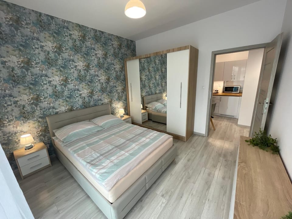Bed, Photo of the whole room, Bedroom, flat iron, wardrobe
