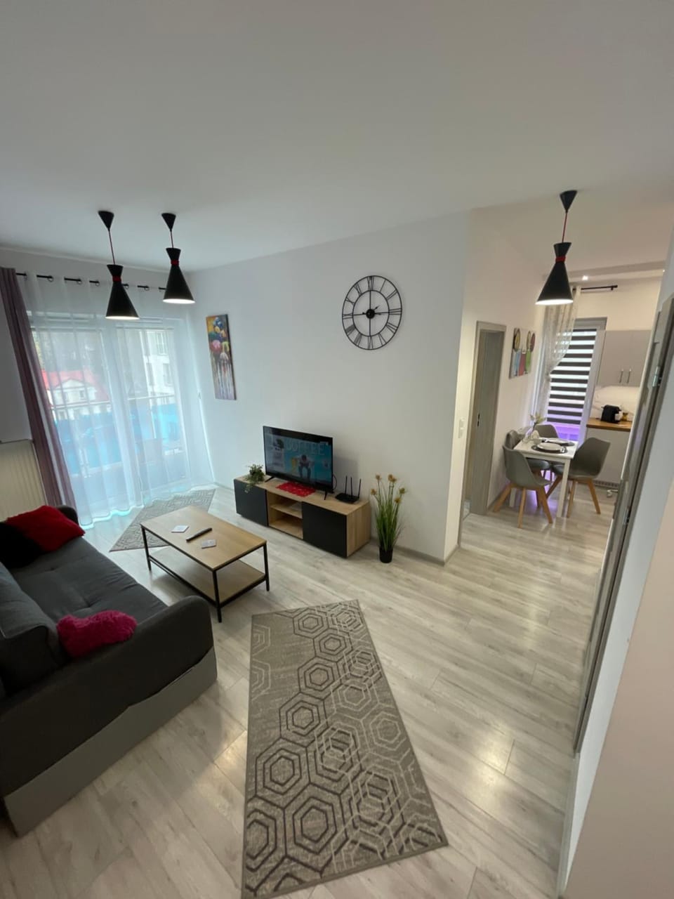 TV and multimedia, Balcony/Terrace, Living room, Photo of the whole room, Seating area, Evening entertainment, internet