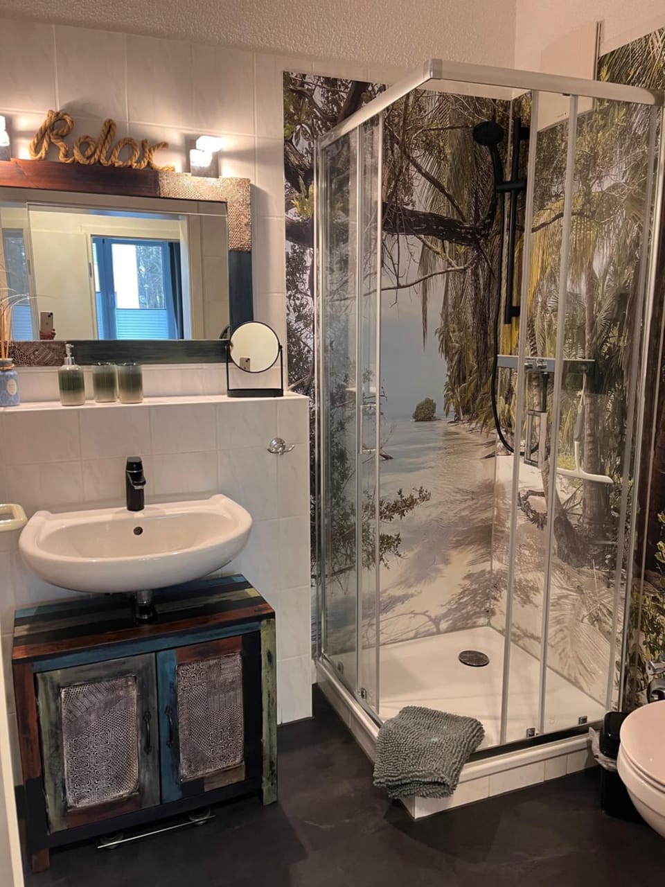 Shower, Bathroom, towels