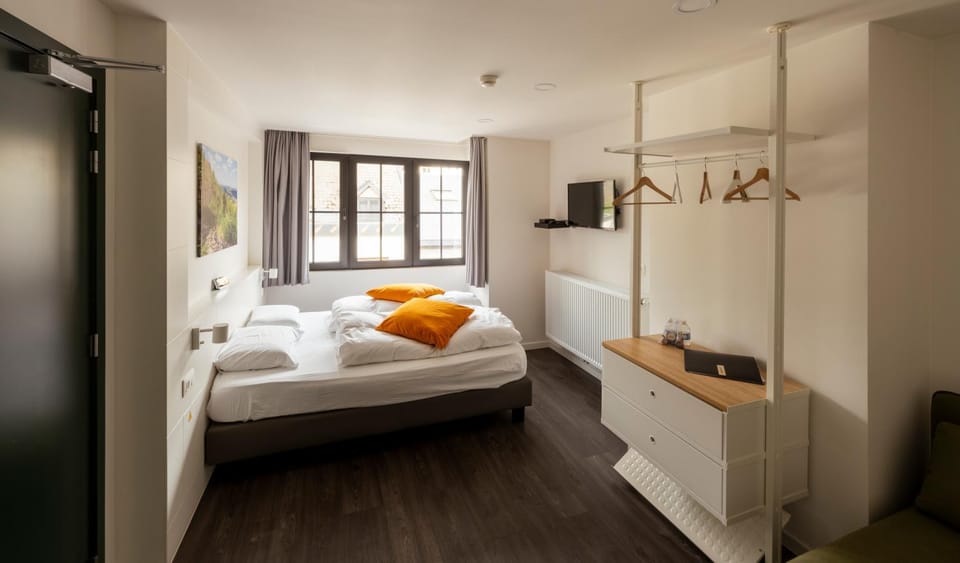 PANACHE - BIKE EN SLEEP HOTEL Bed and Breakfast in Wallonia, Belgium