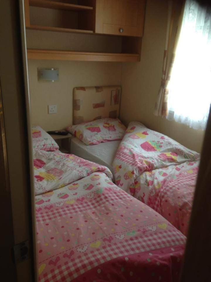 3 bedroom 2 bathroom prestige caravan PRESTHAVEN SANDS House in Llanasa