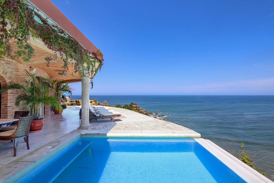 Natural landscape, View (from property/room), Balcony/Terrace, Pool view, Swimming pool
