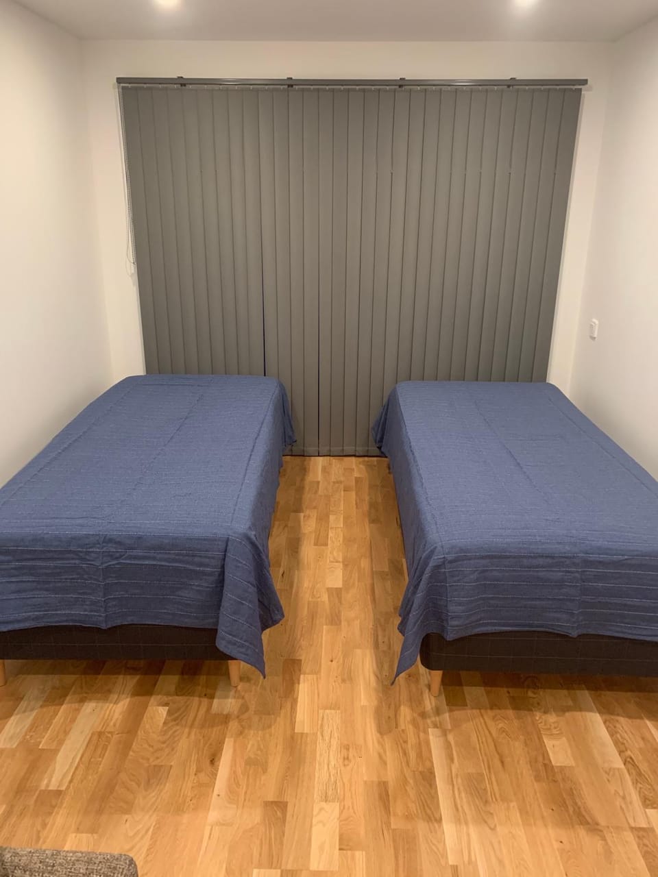 Bed, Living room, Bedroom
