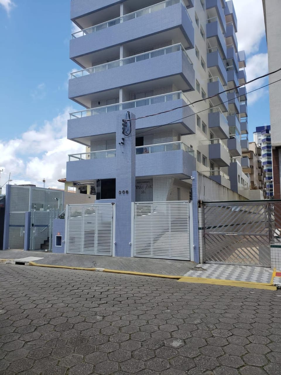EXCELENTE APARTAMENTO NOVO - PRÓXIMO a PRAIA COM INTERNET !! Apartment in State of São Paulo