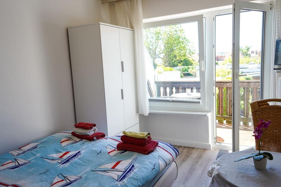 "Deichhaus" App 2 - Tarja - 100 m zum Strand Apartment in Grömitz