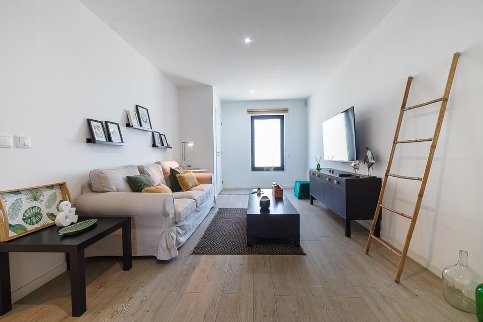 Gafa House - Family Accommodation and Workplace Villa in Aveiro District, Portugal