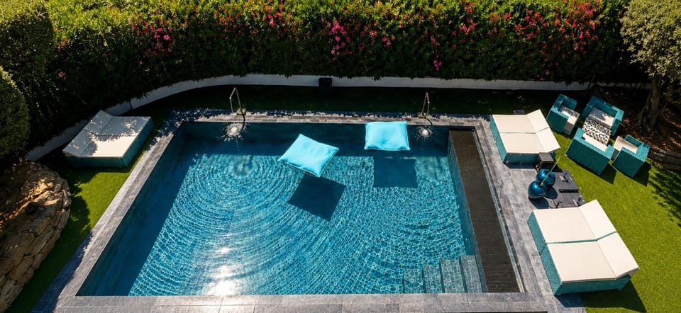 Garden, Swimming pool