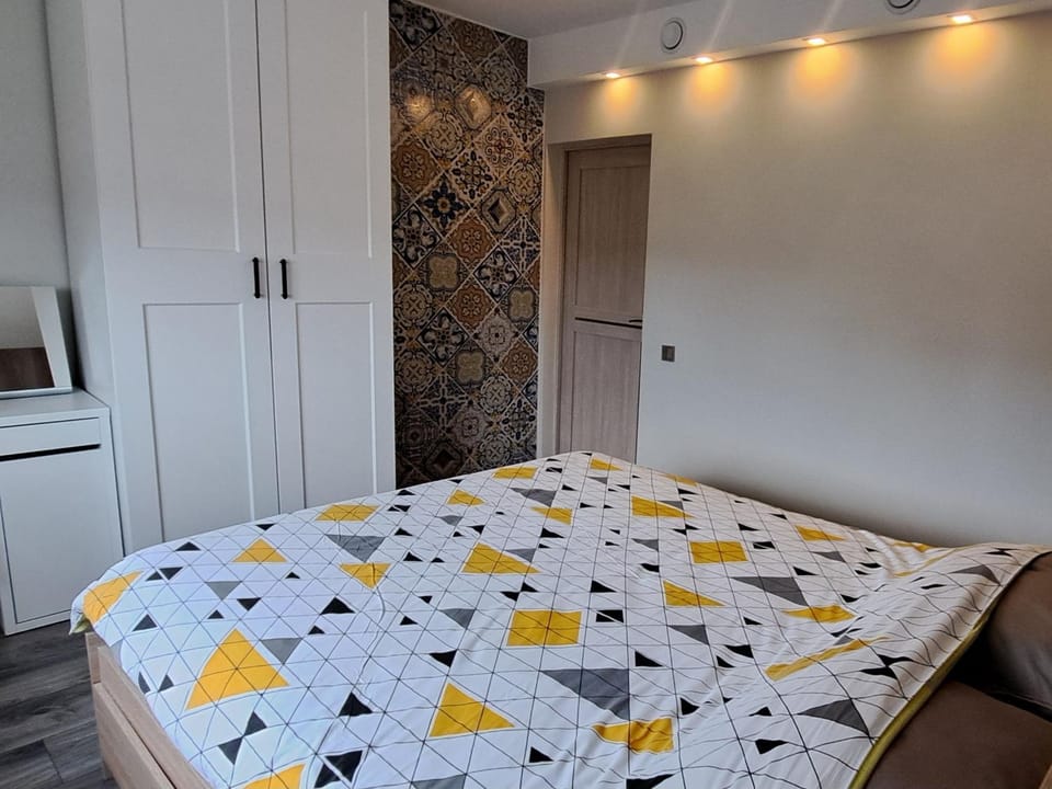 Bed, Photo of the whole room, Bedroom, wardrobe