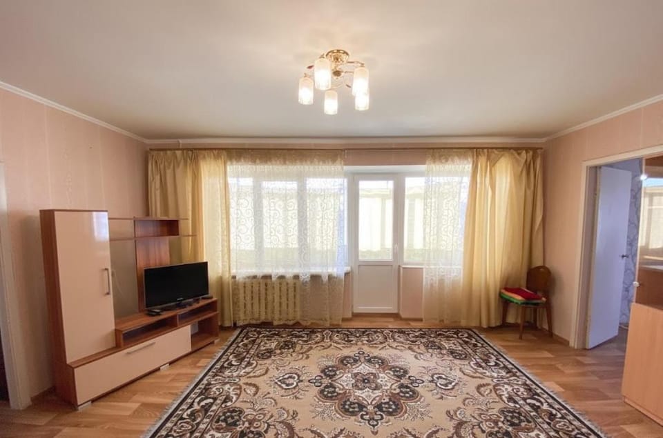 Апартаменты в ЦЕНТРЕ! СОБОРНАЯ! ПАРКОВКА! 4 РАЗД МЕСТА!Мак Дональдс Apartment in Ukraine