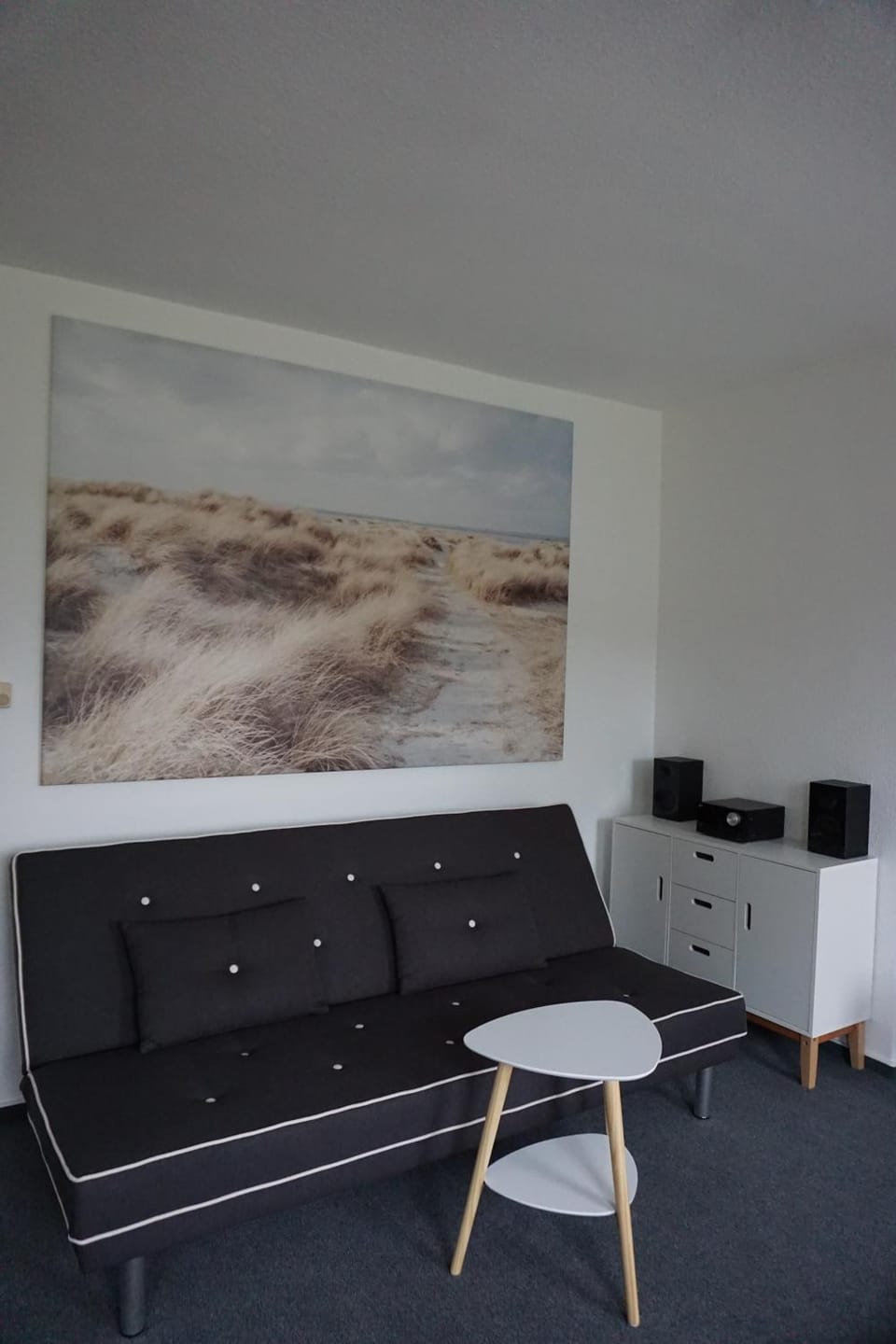 Bed, Living room, Bedroom