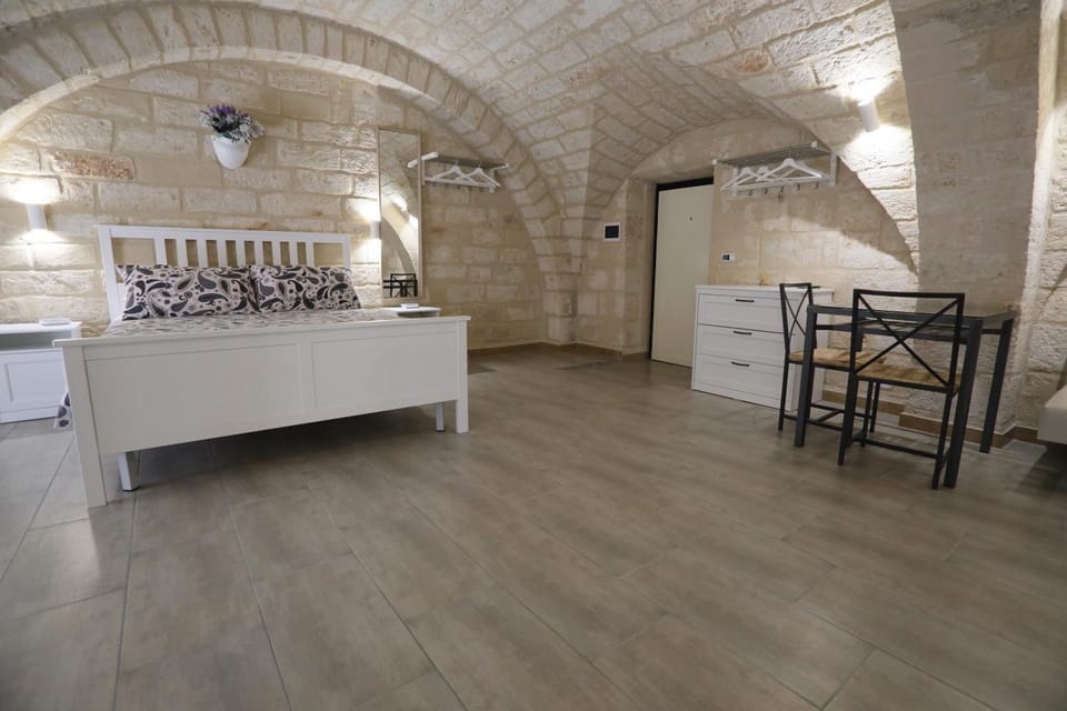 DUE PASSI DAL BORGO ANTICO 3 Apartment in Bari
