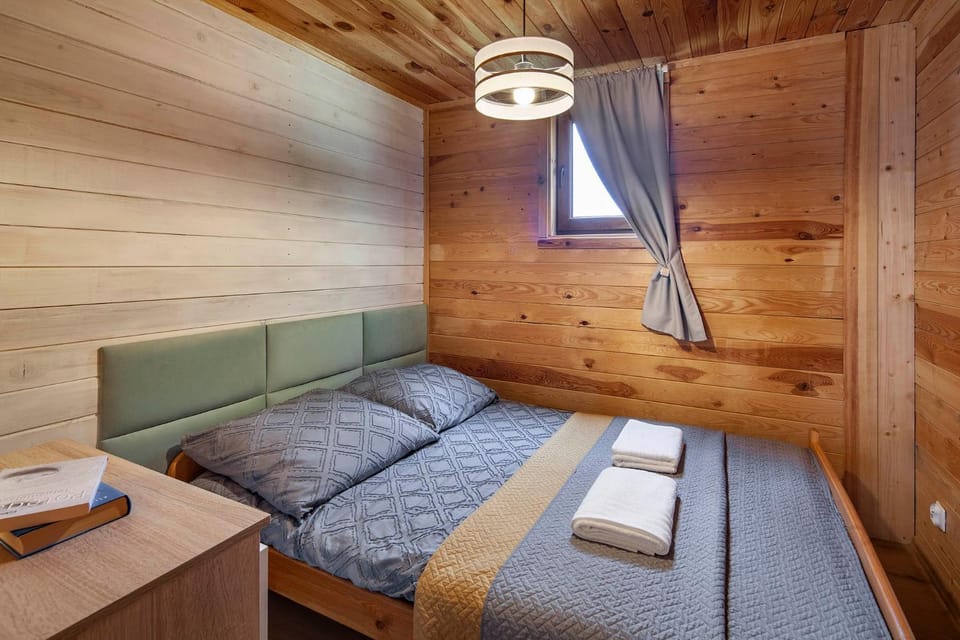 ZACISZE Domek na Kaszubach Brodnica Dolna z balią z jacuzzi na wyłączność w cenie House in Pomeranian Voivodeship