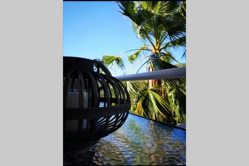 Day, Natural landscape, Balcony/Terrace, Garden view