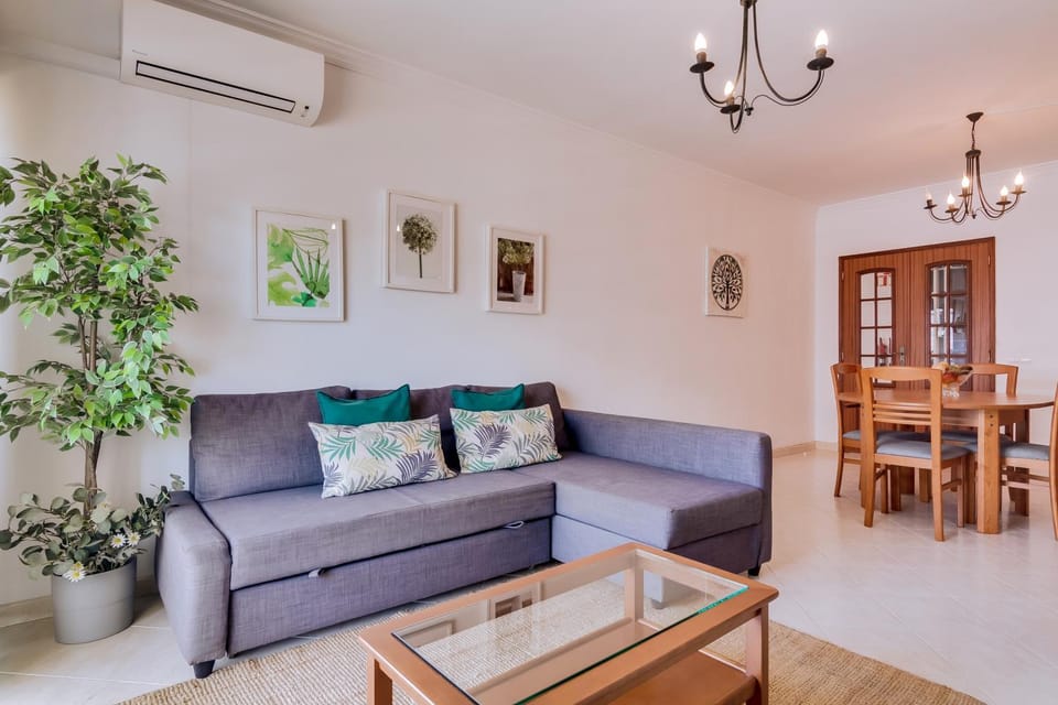 Living room, air conditioner