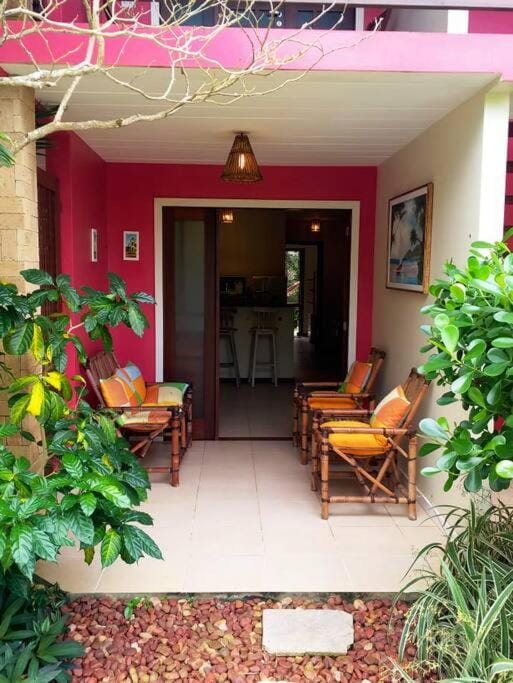Patio, Facade/entrance