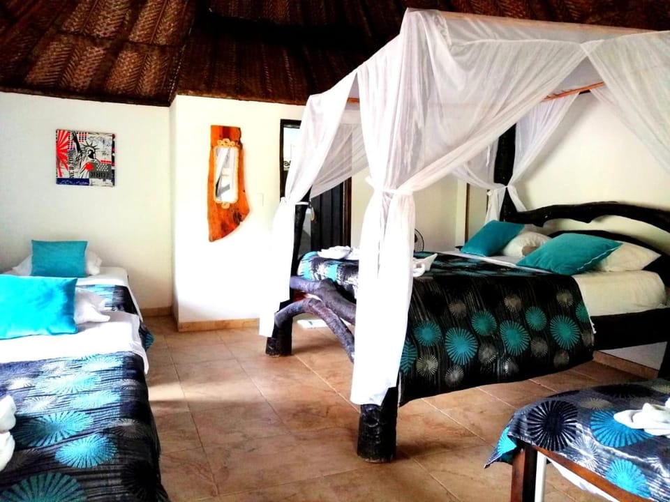 Bed, Photo of the whole room, Decorative detail, Bedroom