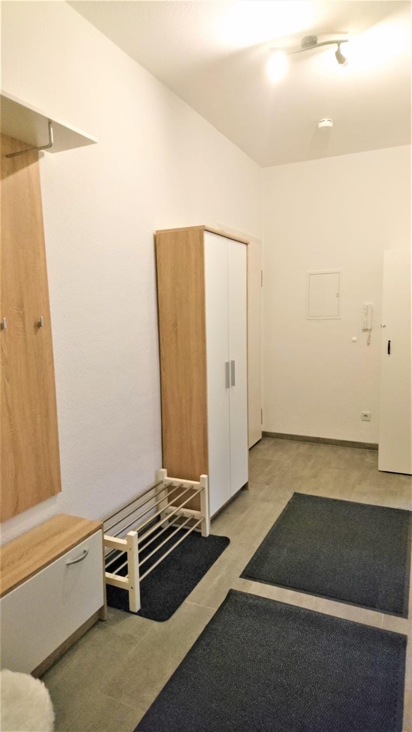 Photo of the whole room, Decorative detail