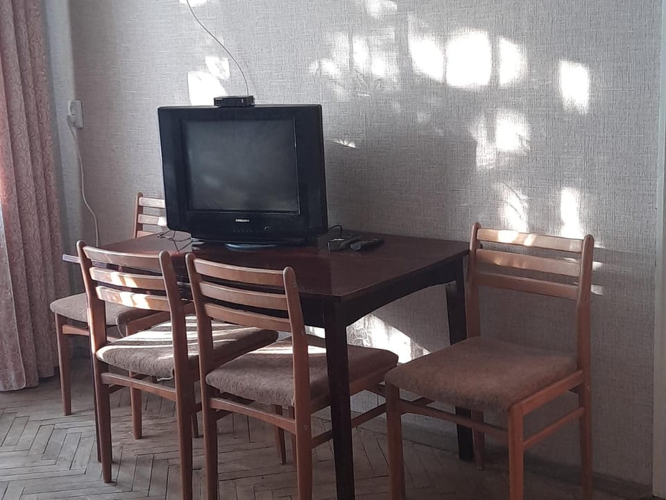 Эконом вариант - квартира в центре из первых рук Apartment in Ukraine