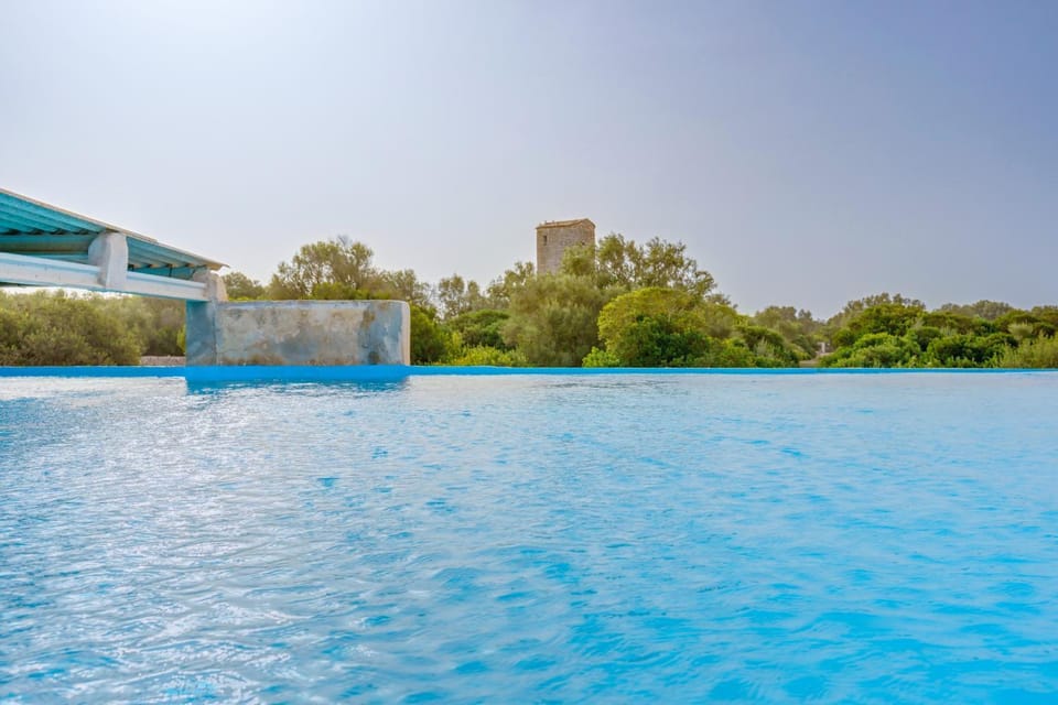 Property building, Swimming pool