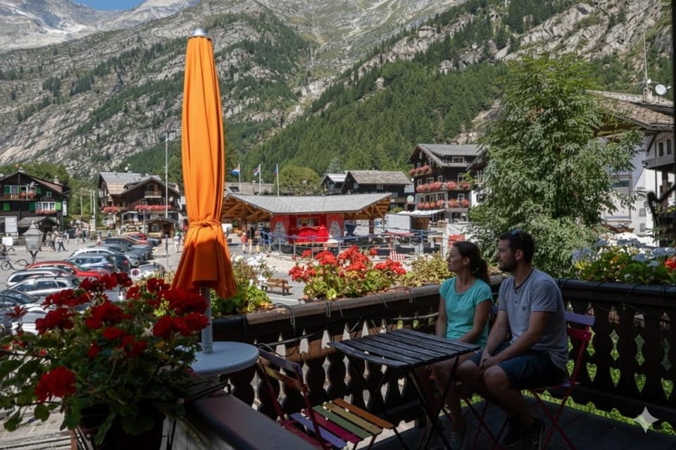 Property building, Nearby landmark, Mountain view