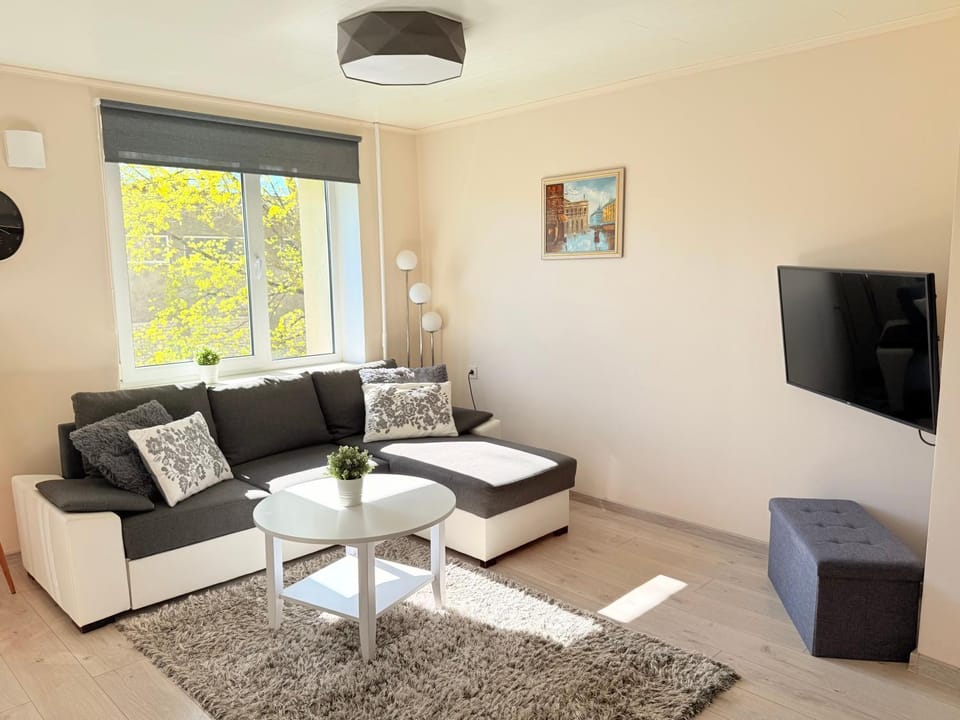 TV and multimedia, Seating area