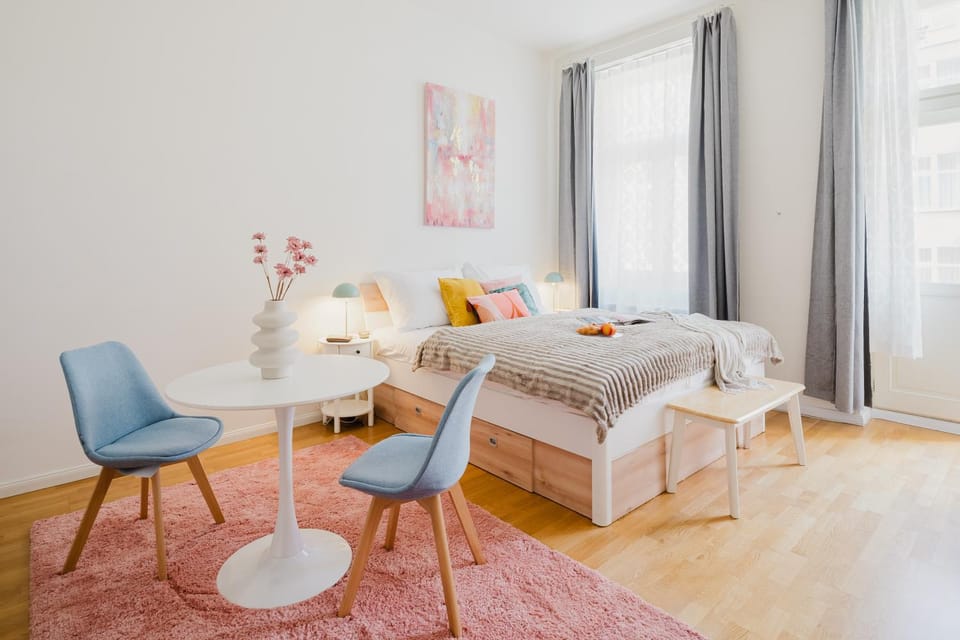 Bed, Photo of the whole room