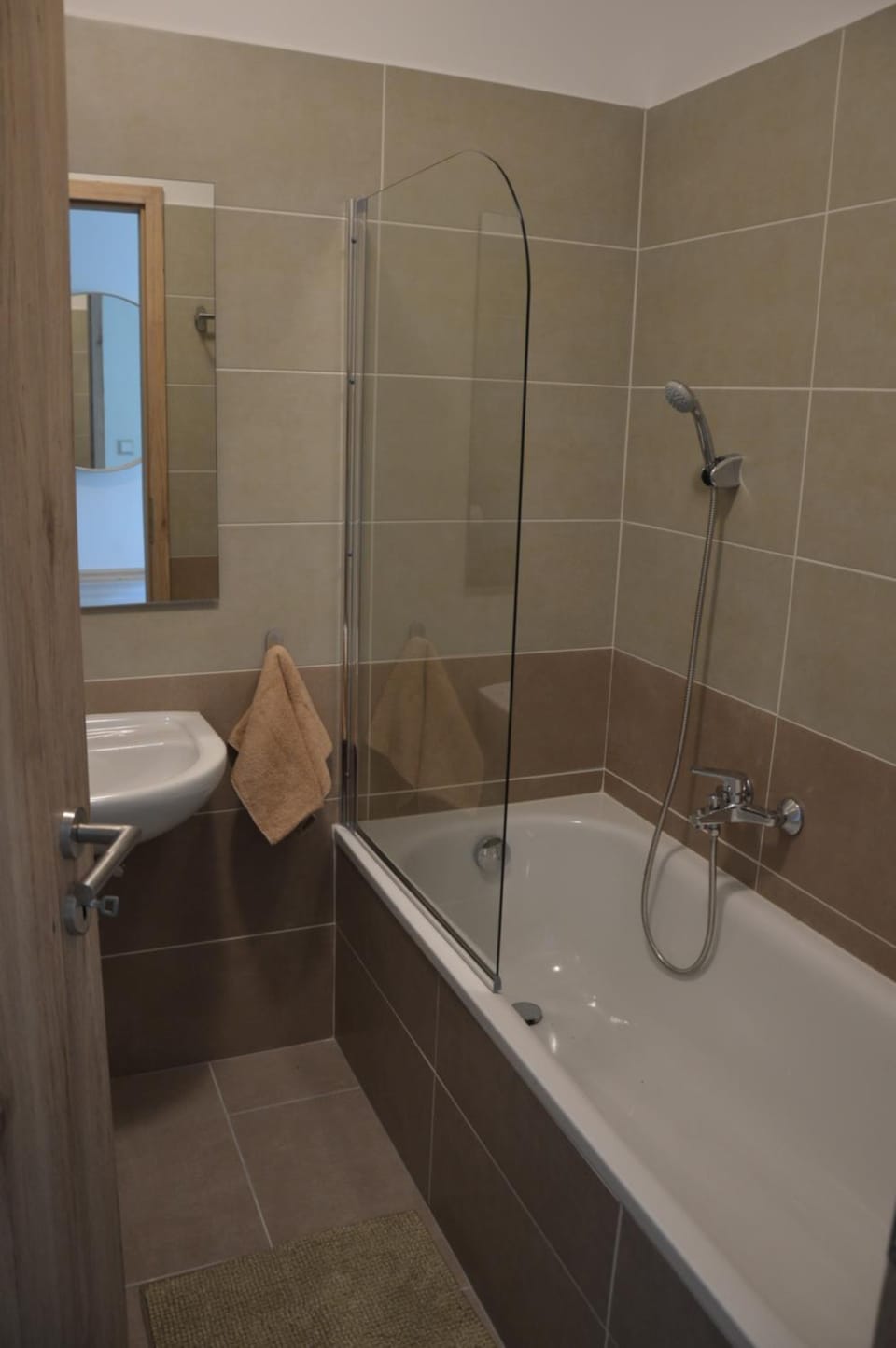 Inn Lelle Apartment in Hungary