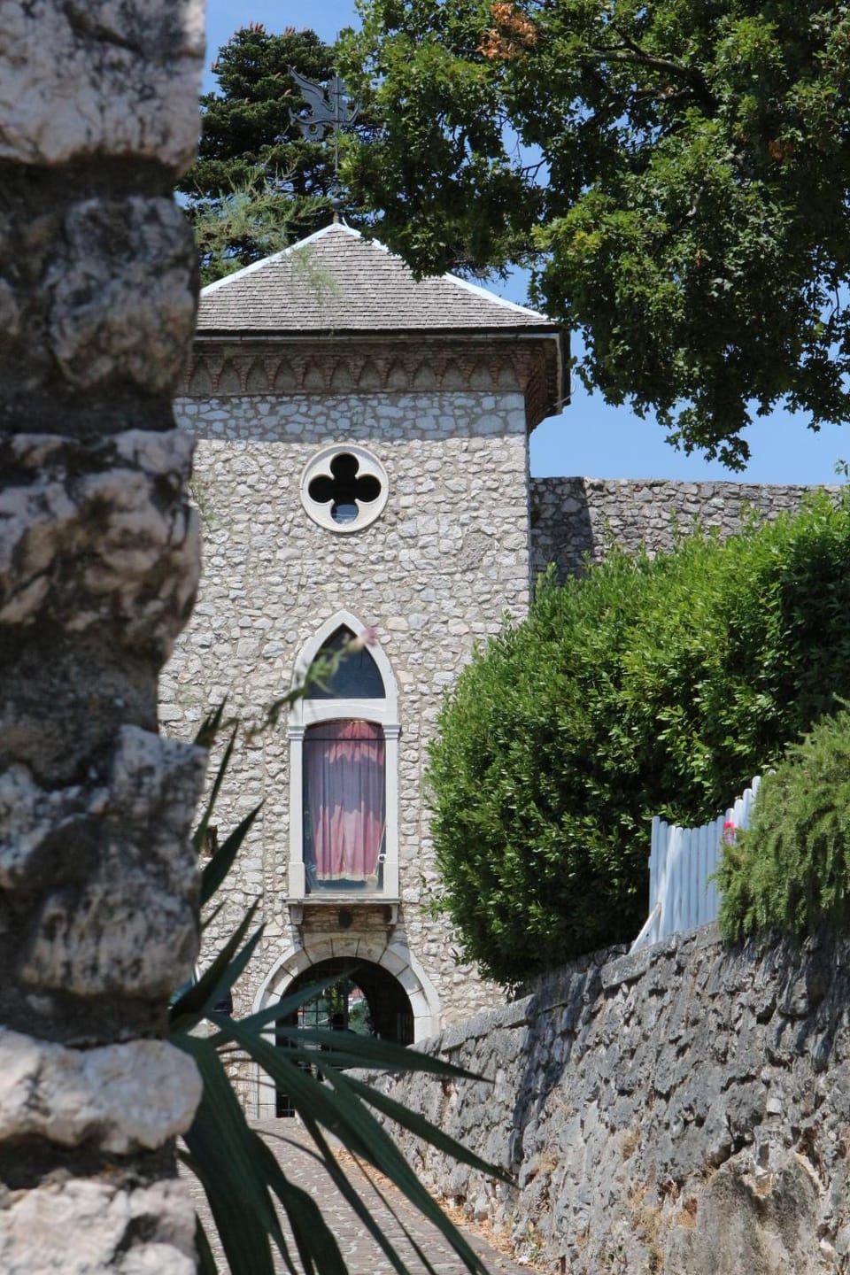 Nearby landmark