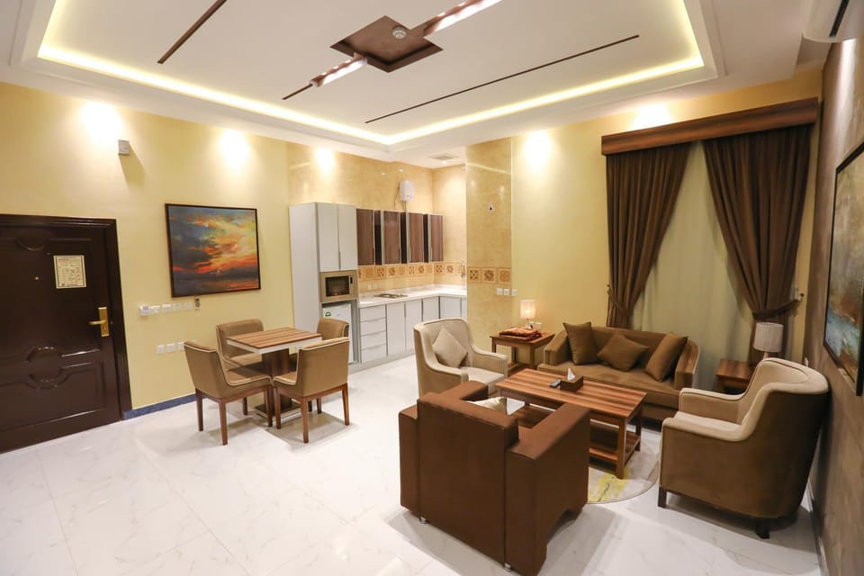 TV and multimedia, Kitchen or kitchenette, Living room, Seating area, Dining area, air conditioner