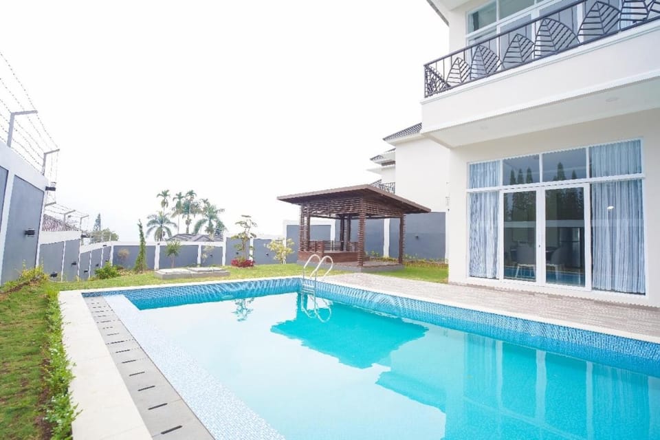 Marseillia Hills Resort in Cisarua