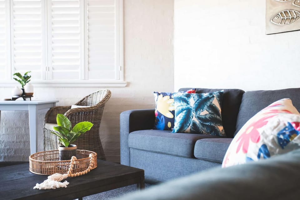 Living room, Decorative detail, Seating area