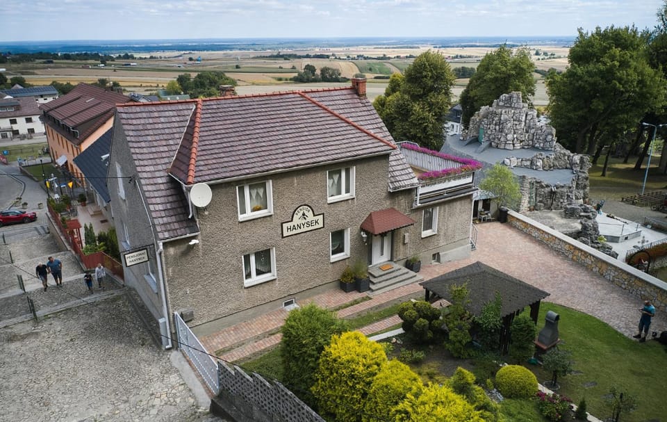 Property building, Neighbourhood, Bird's eye view