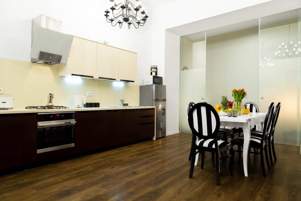 Kitchen or kitchenette, stove