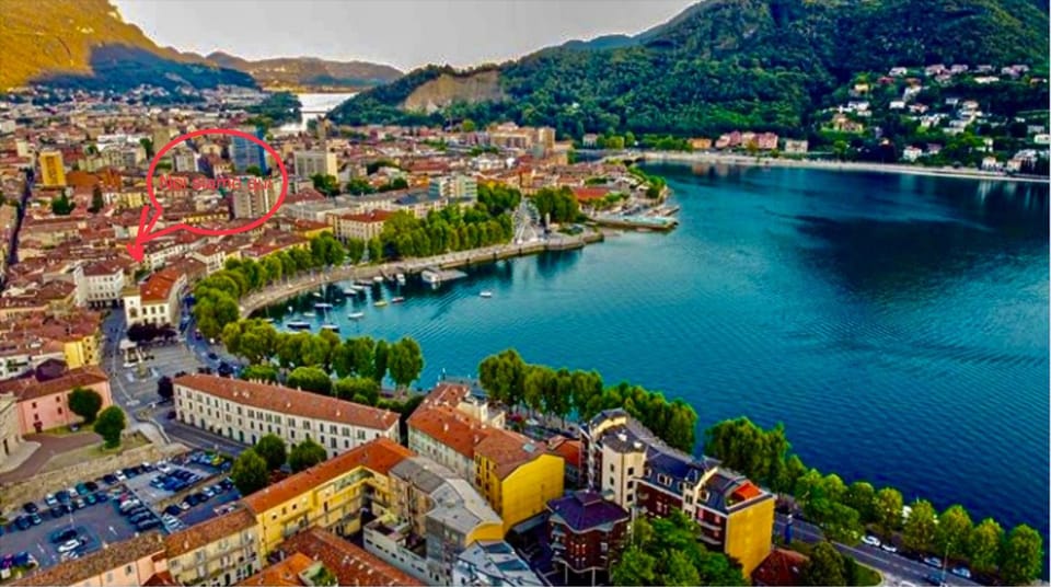 Neighbourhood, Natural landscape, Bird's eye view, City view, Lake view, Location