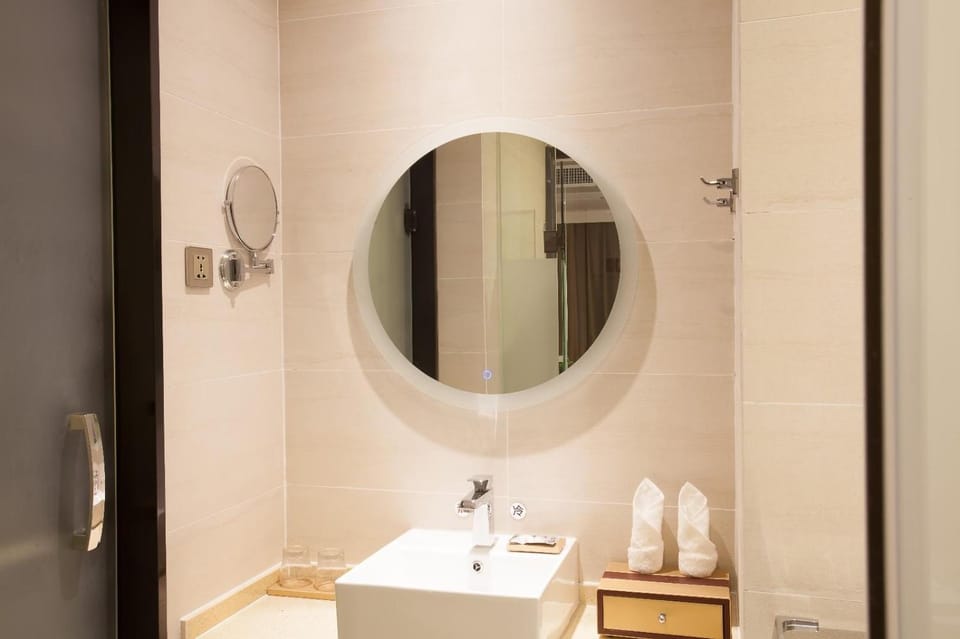 Lavande Hotel Xuzhou West Exit of High Speed Rail Station Branch Hotel in Jiangsu