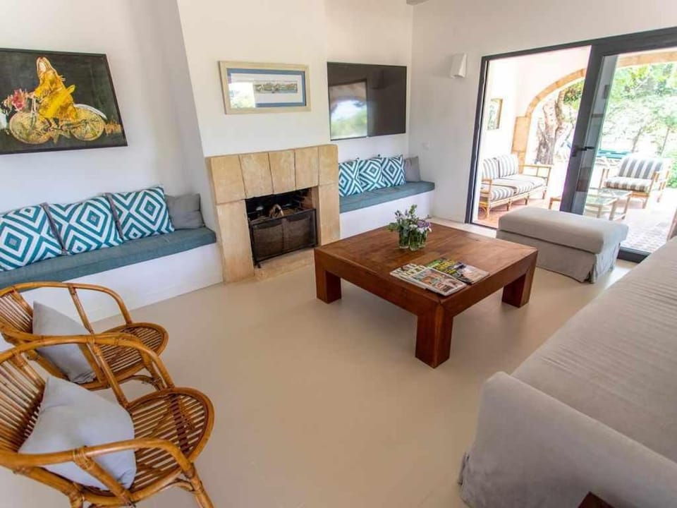 Bonita stay B Light Piscina climatizada, bbq, wifi House in Marina Alta