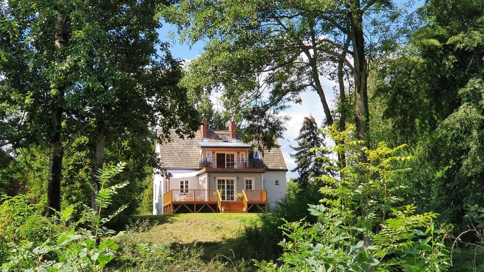 Garden, Garden view