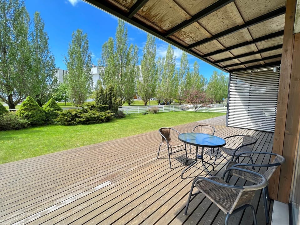 Balcony/Terrace, Garden view