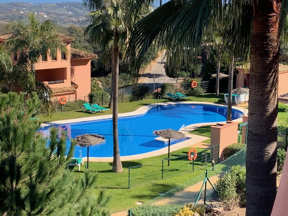 El Soto de Marbella Onsite Golf-Tennis-Padel-Gym 2 Bedroom Penthouse Apartment in Marbella