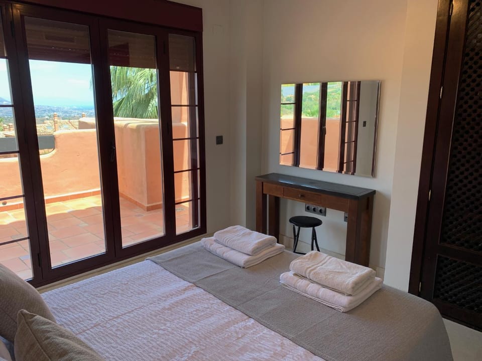 View (from property/room), Balcony/Terrace, Bedroom