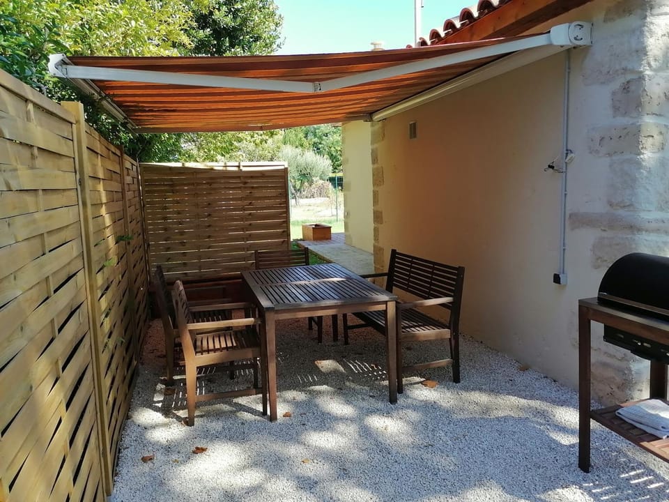 Patio, BBQ facilities