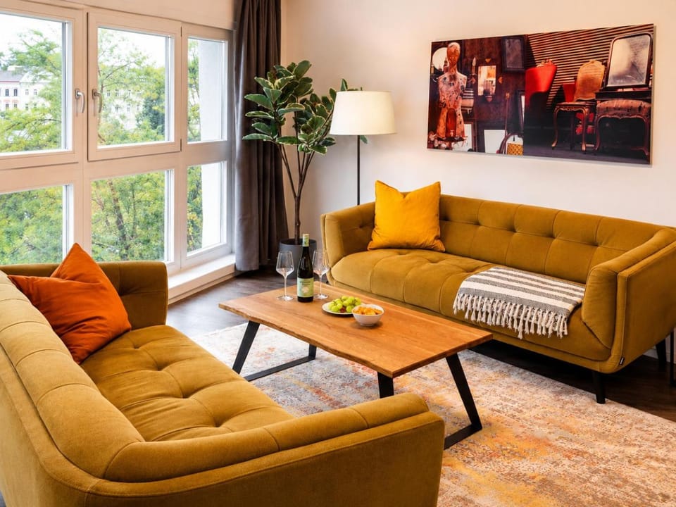 Living room, Seating area